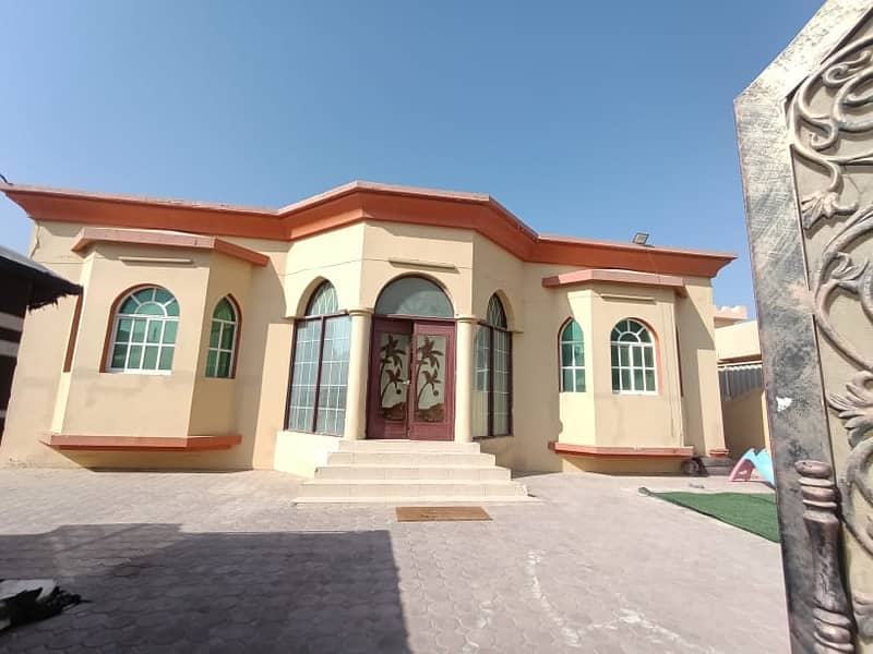 For rent a personal finishing villa, excellent location, ground floor