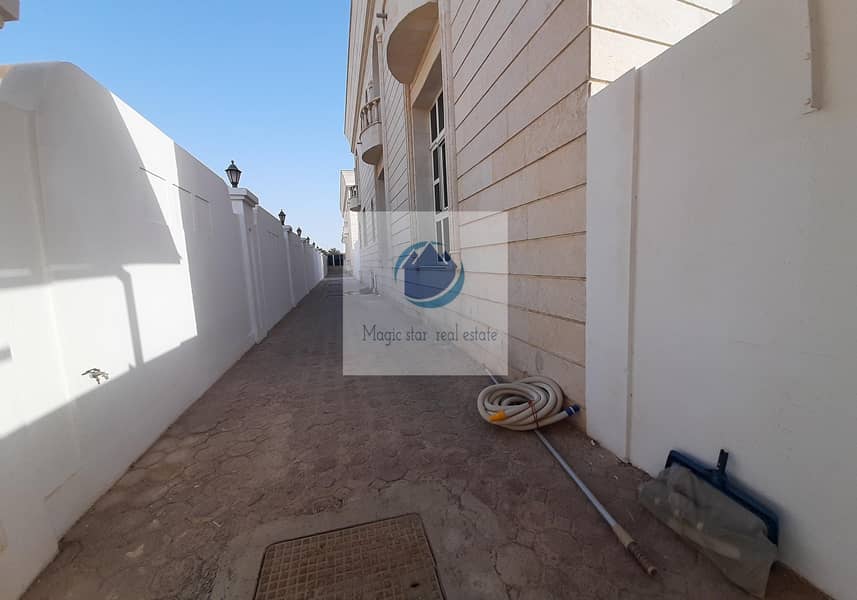 3 Quality Finishing 5 Master Bed Villa With Own Pool In Khalifa City A