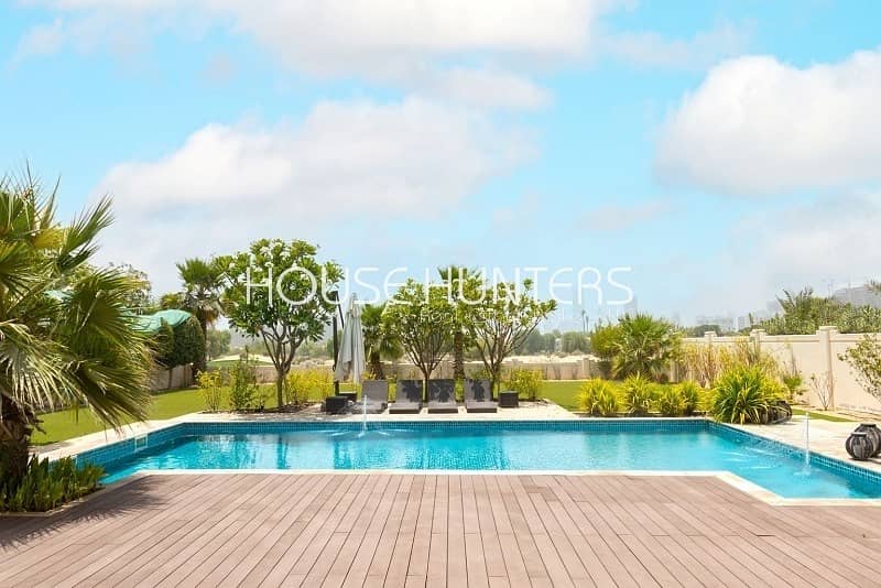 16 EXCLUSIVE |Upgraded with Pool| Golf Course View