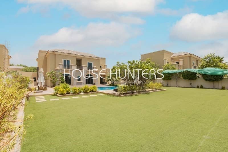 17 EXCLUSIVE |Upgraded with Pool| Golf Course View