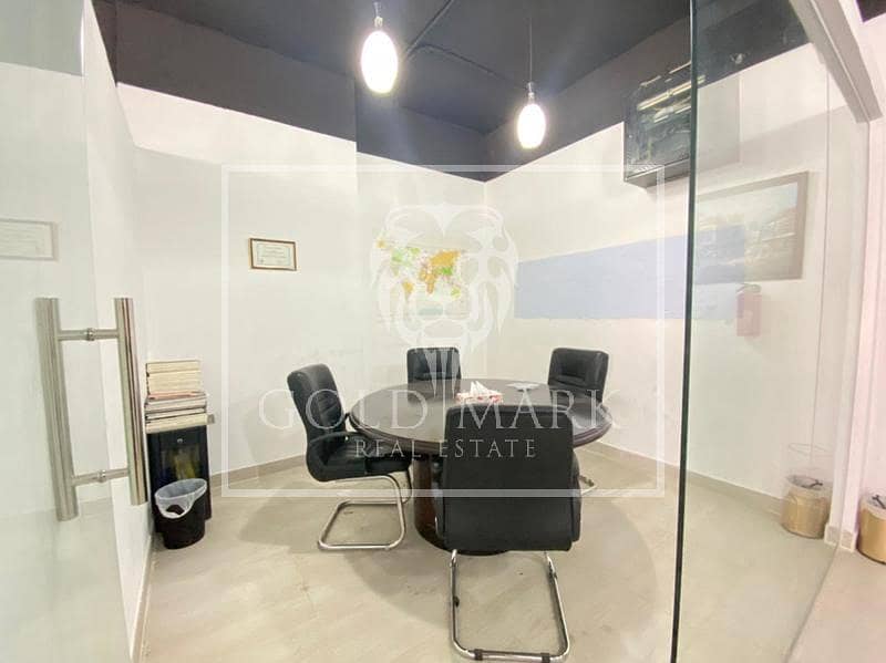 6 Stylish Fully Furnished Office With Boulevard View