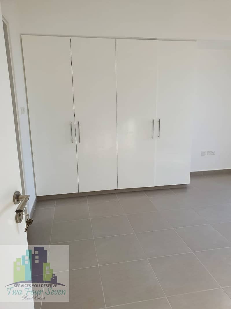 SPACIOUS AND NEW 2 BEDROOM IN NSHAMA TOWN SQUARE/GREAT FACILITIES