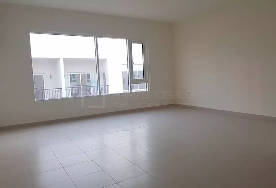 2 Ready to move in 2BR Close to Pool and Park