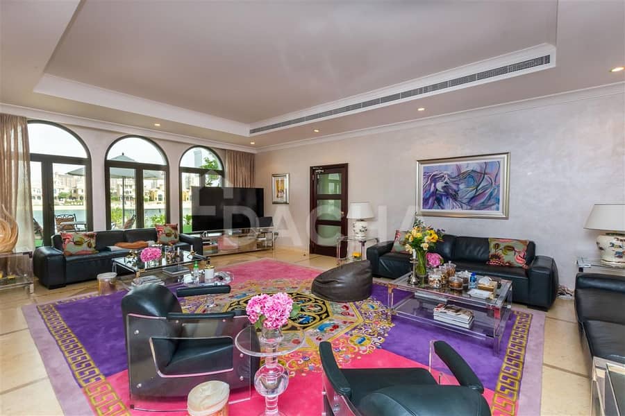6 Exclusive & Genuine: 6 BED / Central Pool