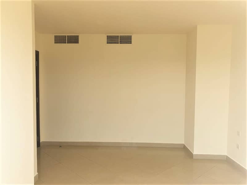 22 New Listing | 2 Bedrooms | 6 Cheques 50K only