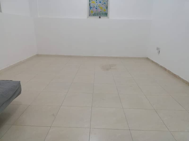 Квартира в Халифа Сити, 2 cпальни, 50000 AED - 5217811