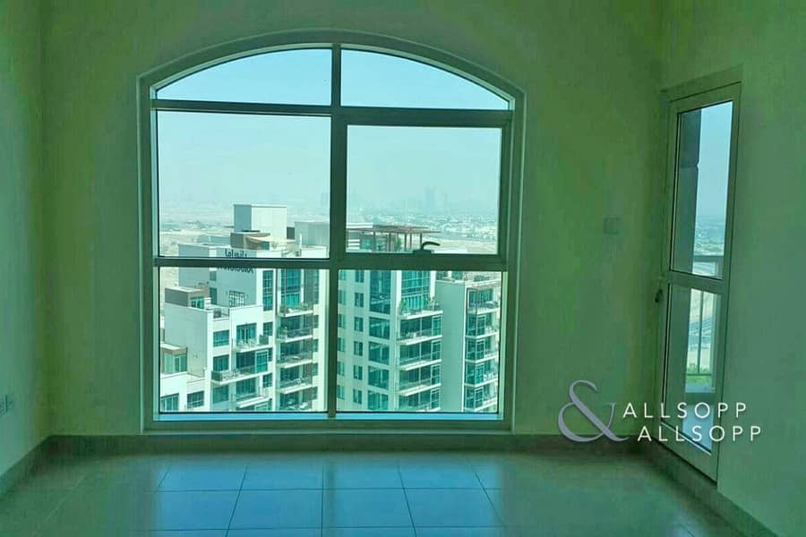 2 One Bedroom | Balcony | Chiller Included