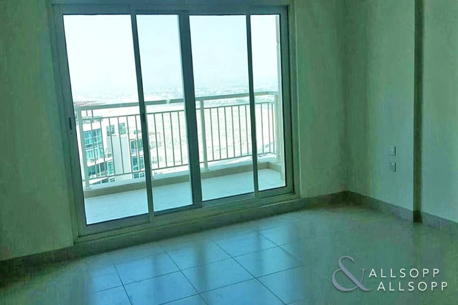 3 One Bedroom | Balcony | Chiller Included