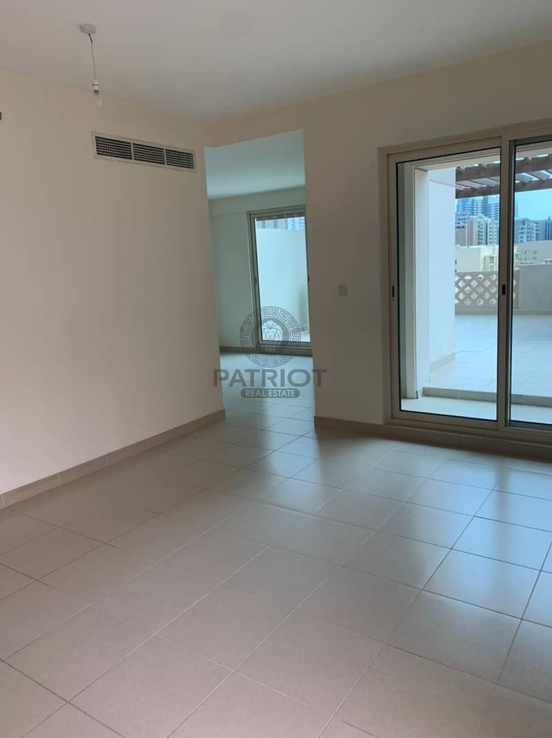 3 Stunning Fully Furnished Two Bedrooms Apartment With Two Balconies | Pool View |Lake View  | Low Floor |Open Kitchen