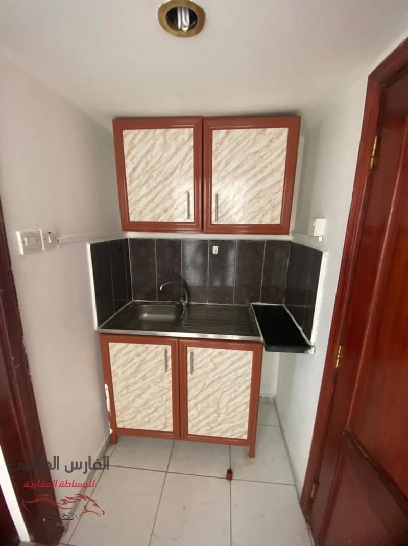 8 studio monthly in Al Karama area opposite to Khalidiya Police Station and Parkin available