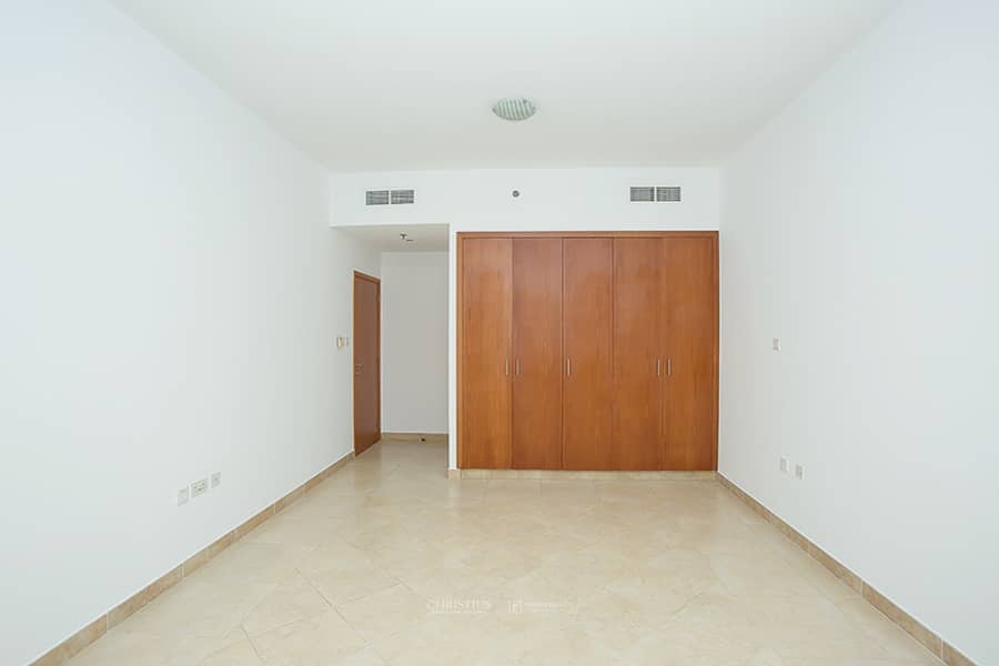 6 Bright 1BR | Mid floor | Chiller free | Vacant