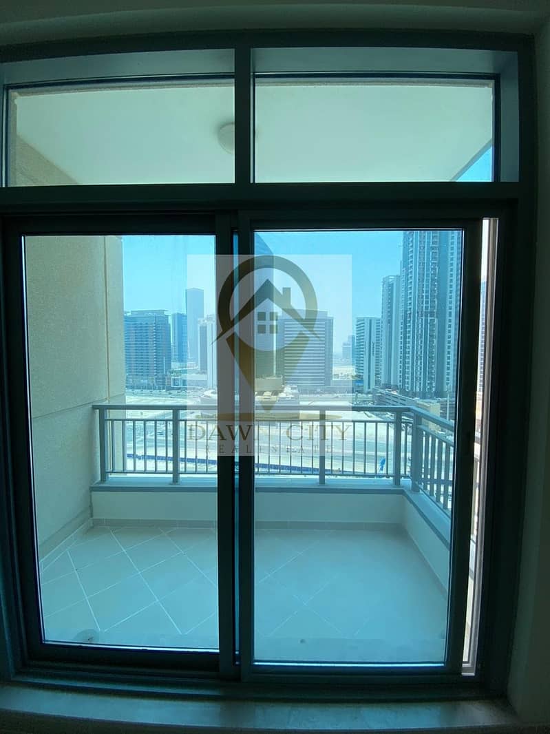 5 BRIGHT 1BR + STUDY | LARGE LAYOUT | PRIME LOCATION | HUGE BALCONY
