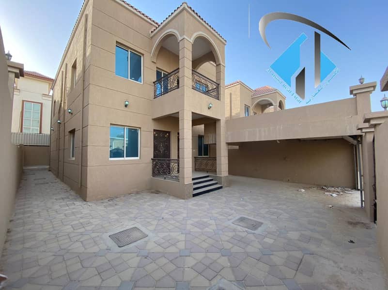 For sale villa, the first inhabitant, with water and electricity, at an excellent price, near the neighboring street, near the mosque,