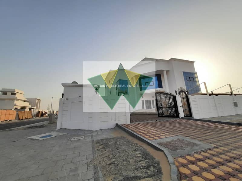 17 FOR SALE BREND NEW LUXURY 8 MASTER WITH MAED DRVER IN MOHAMED BIN ZIYED