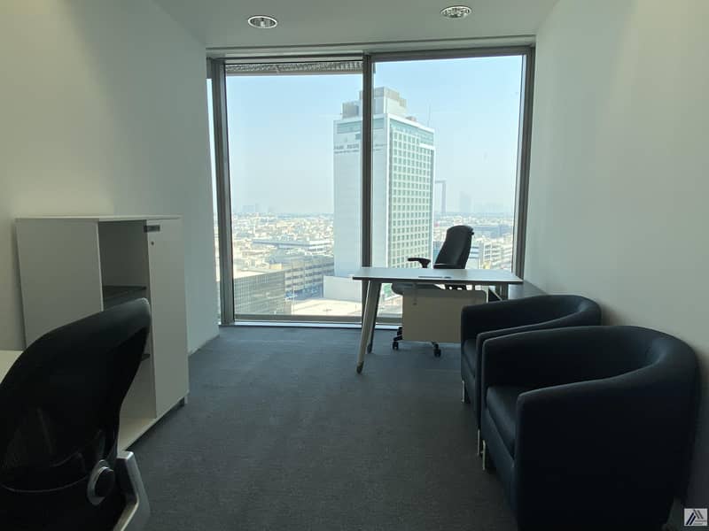 3 Serviced Furnished Office Suitable for 3 Staff / pool View / Linked with Metro