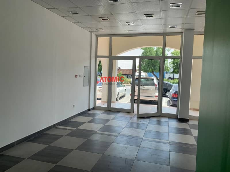 12 Corner parking Shop For Rent in Greece Cluster