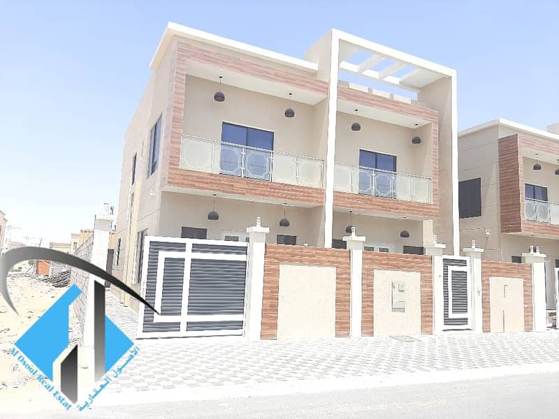 Without down payment, buy a new villa in Ajman, freehold for all nationalities, excellent location and finishing on the highway directly to Sheikh Str