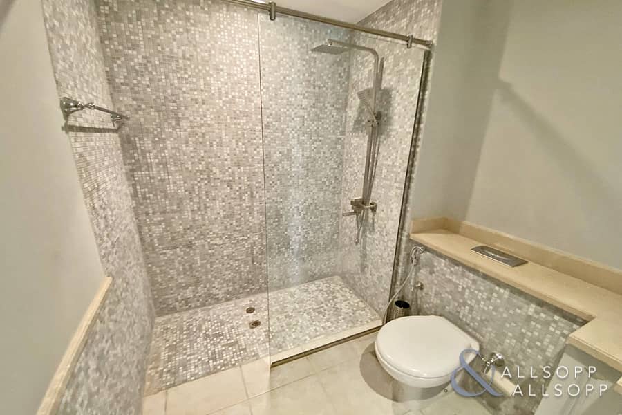 13 2 Bedrooms | Upgraded | Walk-In Shower