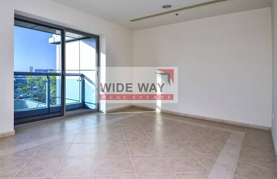 4 Full Sea View// High Floor 1BR/ Well Maintained Apt