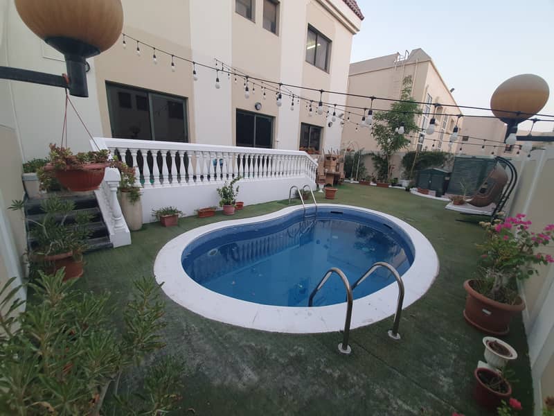 **DEAL**MASSIVE 5 BR-ALL MASTER-1 ROOM DOWN-KITCHEN APPLIANCES-PVT POOL-PVT GARDEN FOR JUST