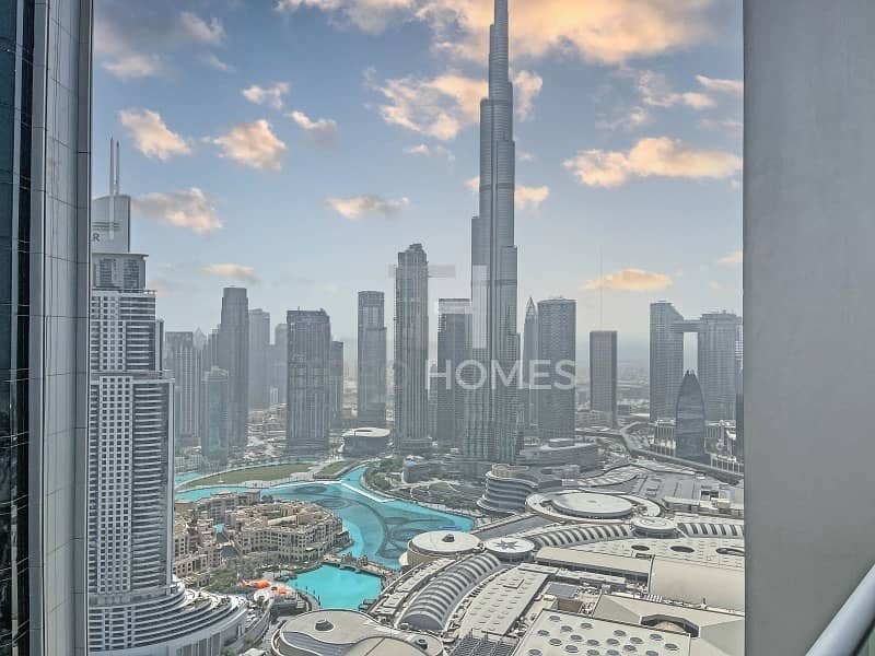 7 Burj Khalifa View / Natrually Bright /