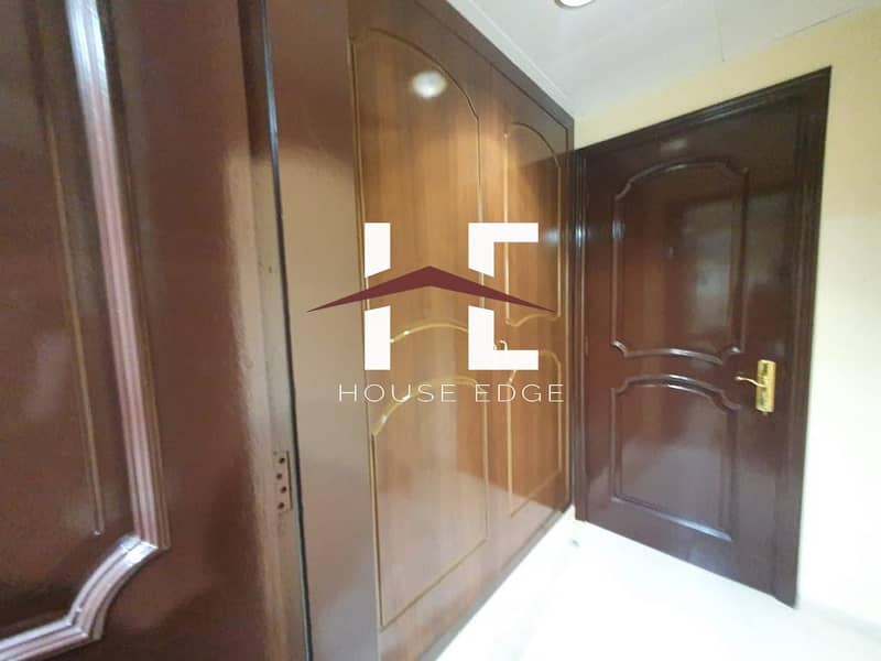 10 Luxurious 3 BHK Apartment | Balcony | Maid Room
