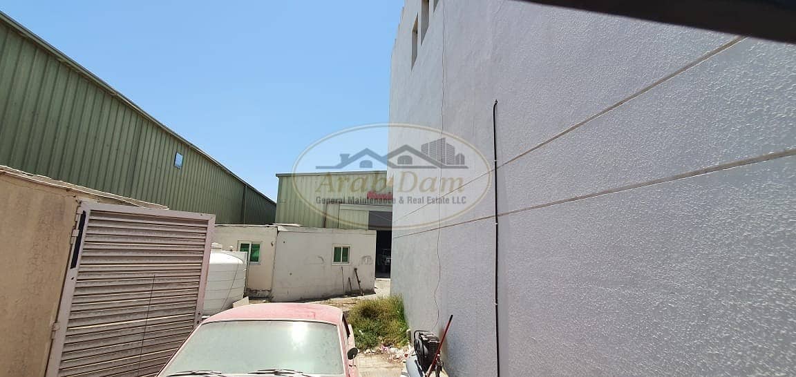 12 Good Deal / Land For sale in Abu Dhabi - Mussafah - M3 / Good location / 2 shops / 9 offices / 2 store / Good price