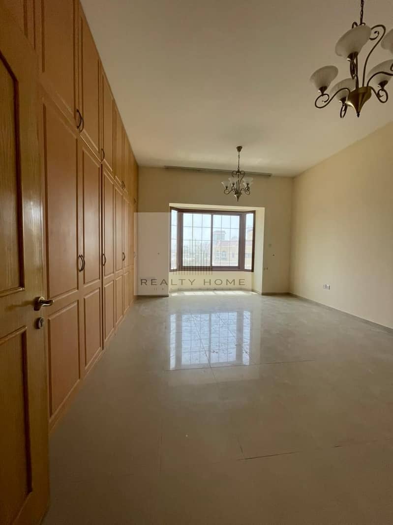 25 Grab the  deal Amazing quality  4bhk villa  in Uptown  Mirdiff