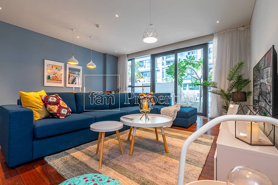 11 Stylish New 1 BR And Community Pool View