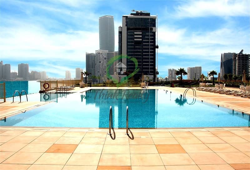 2 BURJ KHALIFA VIEW | Huge Apartment with Maid Room