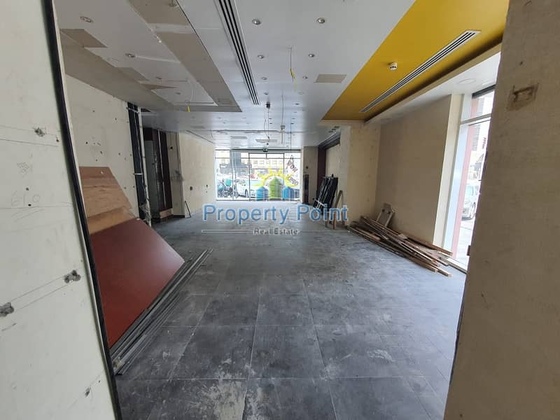 181 SQM Shop for RENT | Spacious Layout | Great Location for Business in Liwa Street