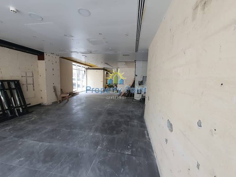 4 181 SQM Shop for RENT | Spacious Layout | Great Location for Business in Liwa Street
