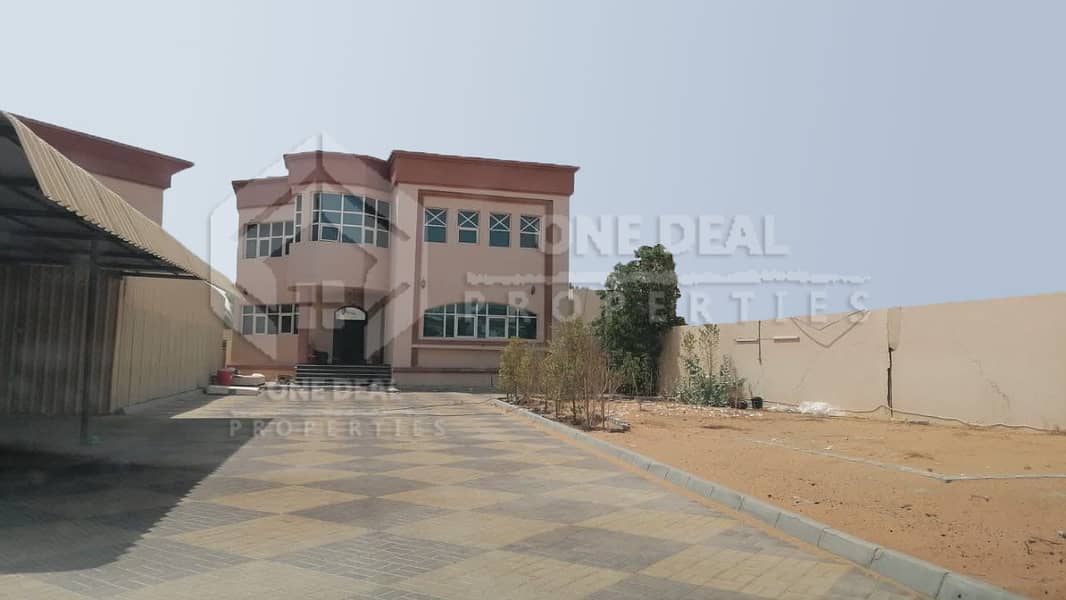 Private 5BR Dulplex villa in Zakhir Al Ain with Separate Yard