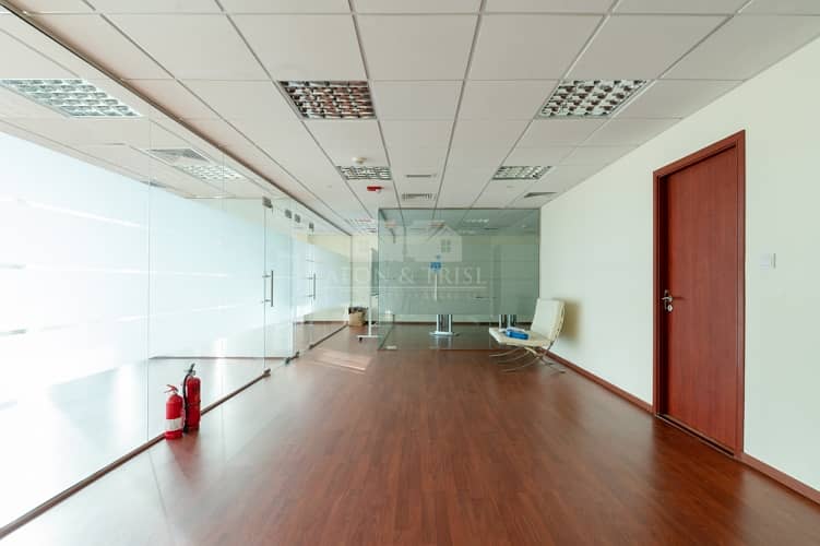 5 Fitted office | Mid floor | Unfurnished | Tiffany