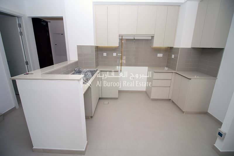 2 Brand New 3 Bedroom Near Pool and Park