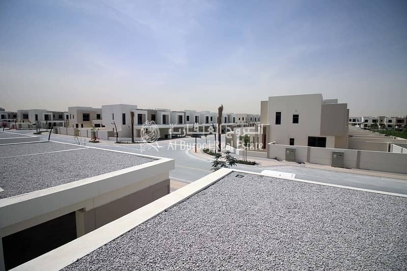 9 Brand New 3 Bedroom Near Pool and Park
