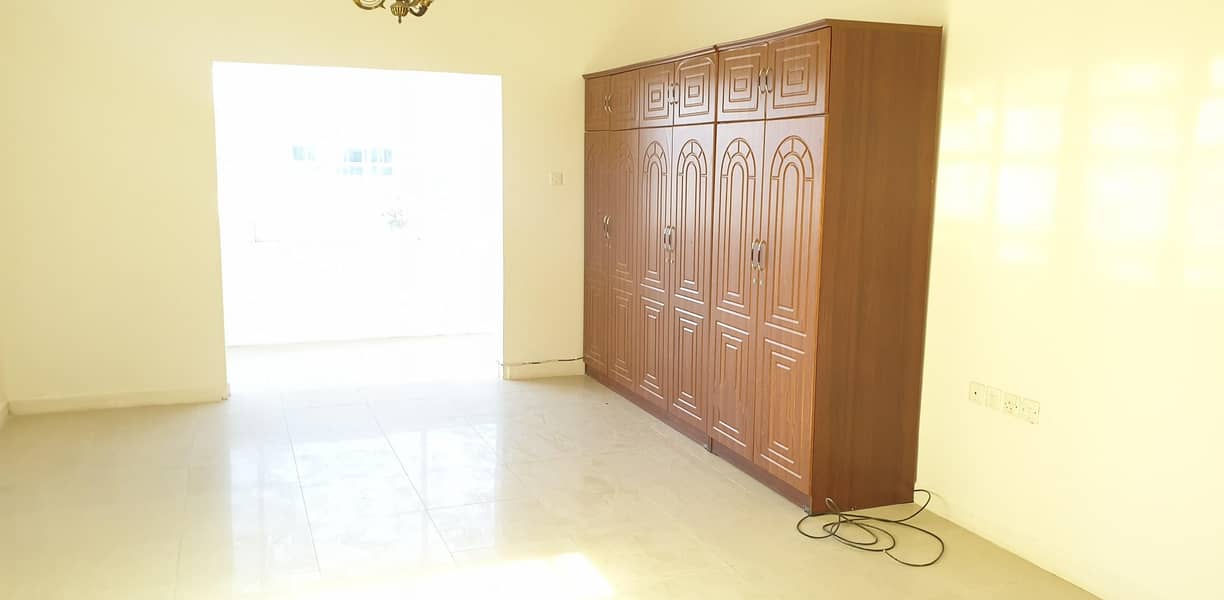 8 DISTRESS DEAL INDEPENDENT VILLA NEAR BEACH IN UMM SUQEIM 2