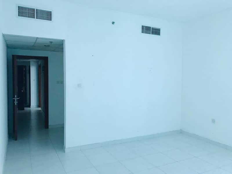 Today Deal 1 BHK FALCON TOWER FOR RENT 17000/- 4&6 CHEQUES