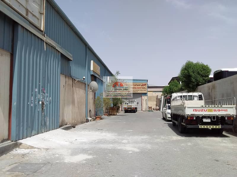 800 sq. fts warehouse for Rent in Ras Al Khor Industrial area 2.