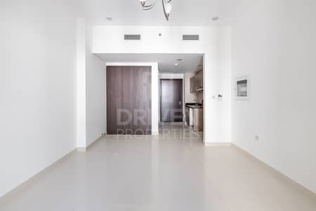 Studio for Rent in Al Jaddaf, Dubai - Well Maintained Unit with Multiple Options
