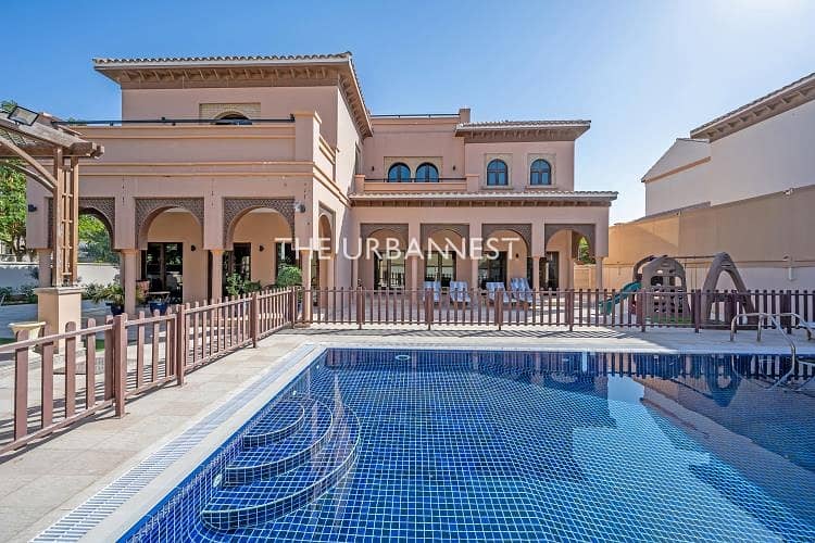 Well Maintained | Granada Villa with Pool