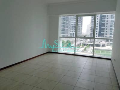 Partial Lake View / Lower Floor / Close To Metro