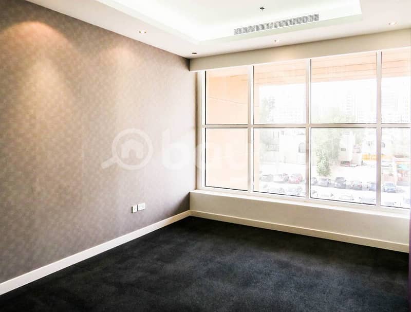 Pleasant and comfortable commercial offices located in Khalidiya