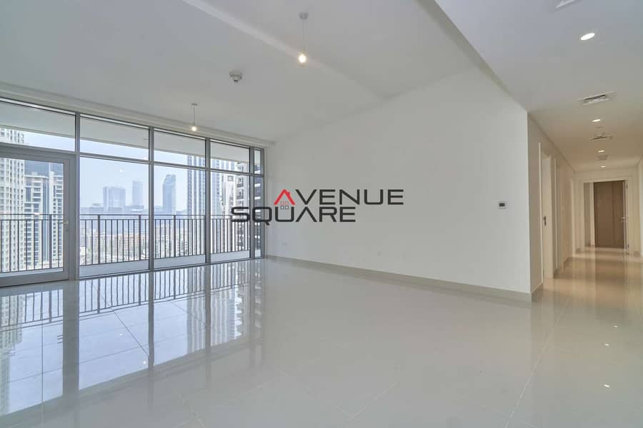19 Contemporary 3 beds | Maids Room | Middle Floor