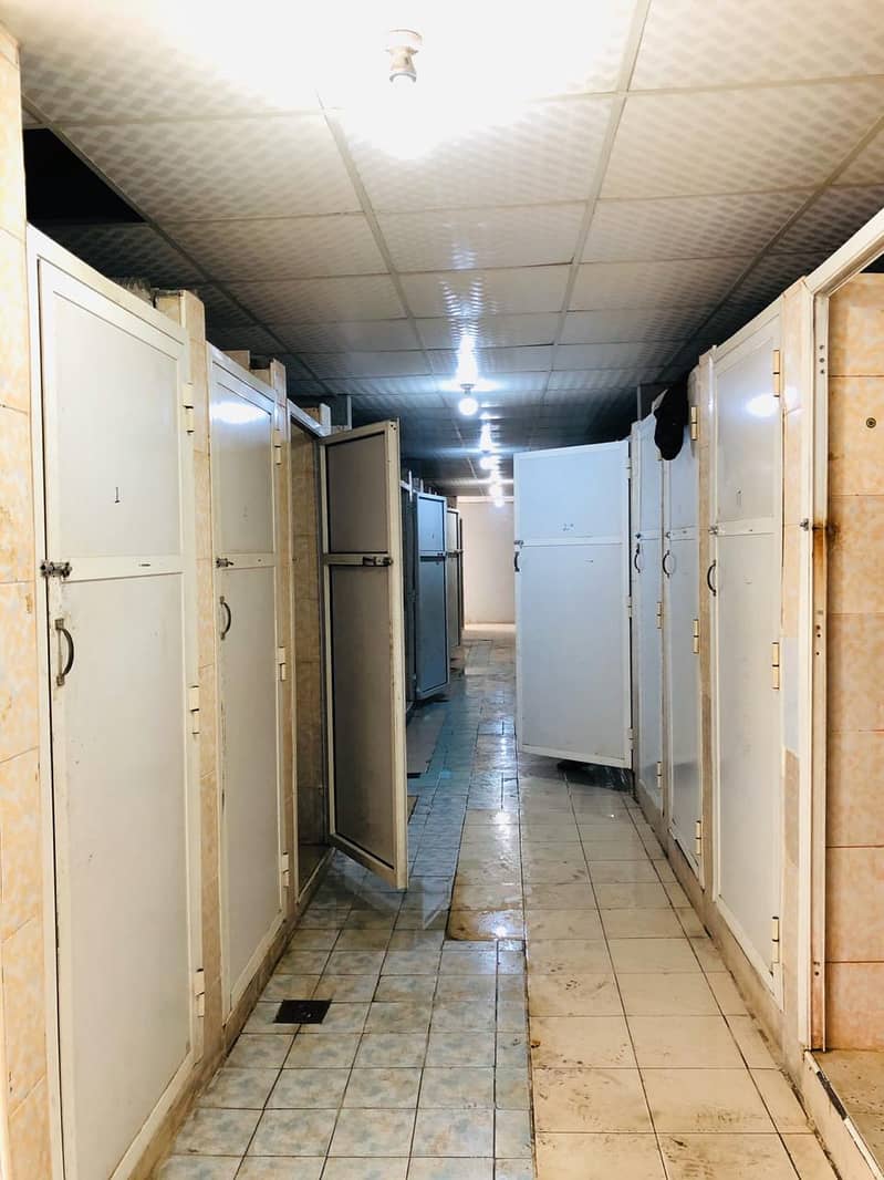 9 TOILET