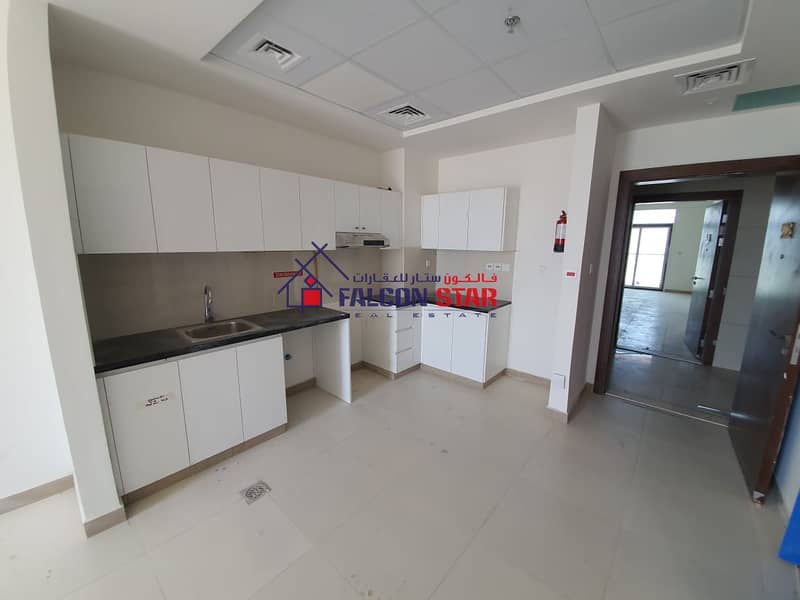 17 DISTRESS HOT DEAL | BRAND NEW 1 BED | HIGHER FLOOR | WITH TERRACE