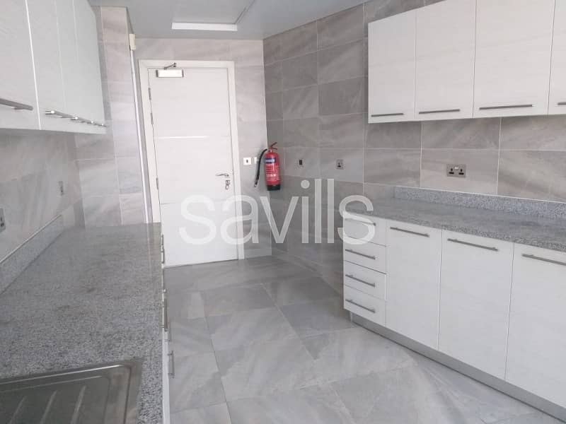 4 Spacious 2+M Bedroom With The Sea View in Corniche