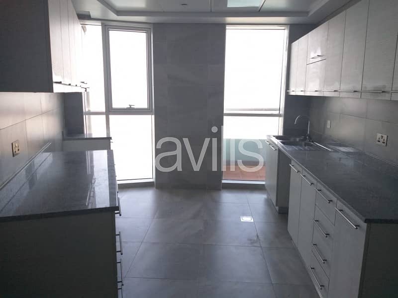 6 Spacious 2+M Bedroom With The Sea View in Corniche