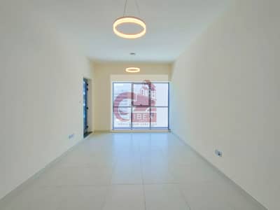 Free 1 month +pool gym, separate laundry room+super community,1  parking