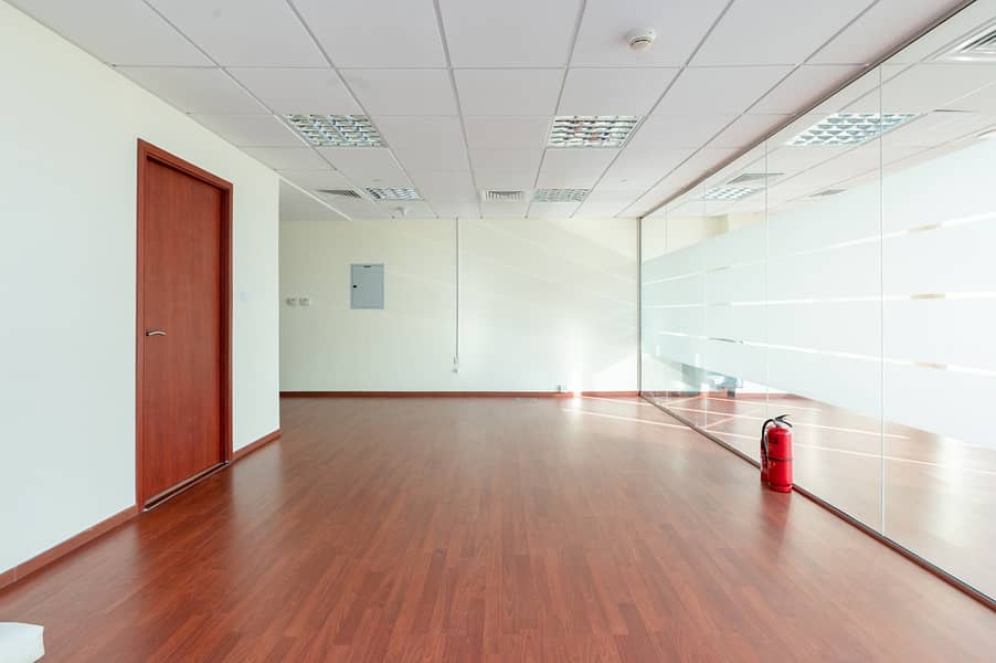 4 Fitted office | Mid floor | Unfurnished | Tiffany